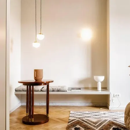 Luxurious Huge Flat With Large Terrace