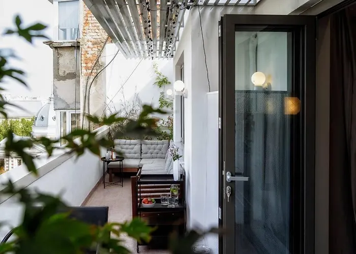 Apartamento Luxurious Huge Flat With Large Terrace Bucareste
